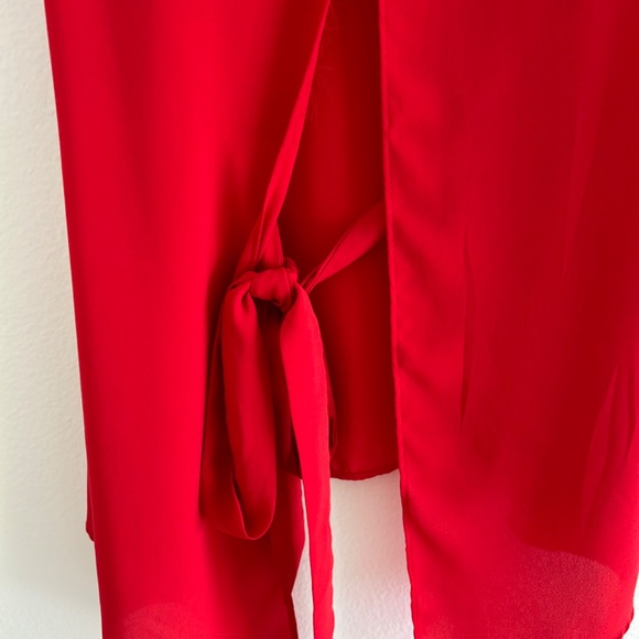 Express Women’s Red Dress Shirt - Picture 4 of 4